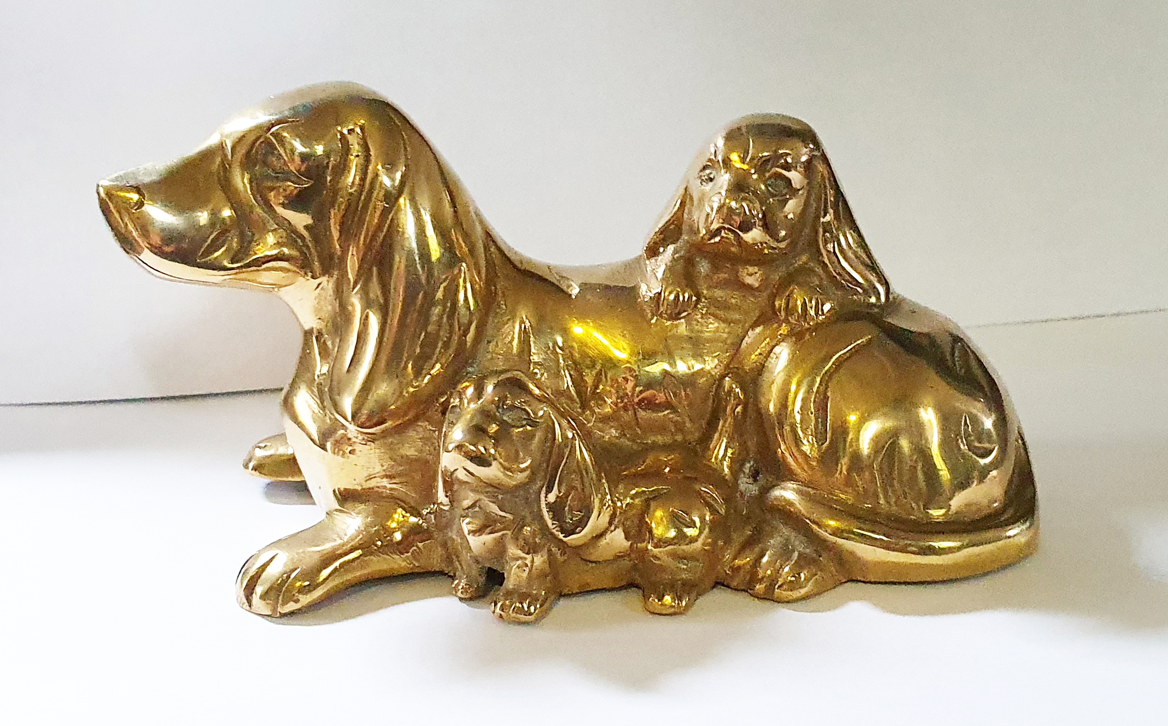 (image for) Bassett and Puppies Tiller Pin